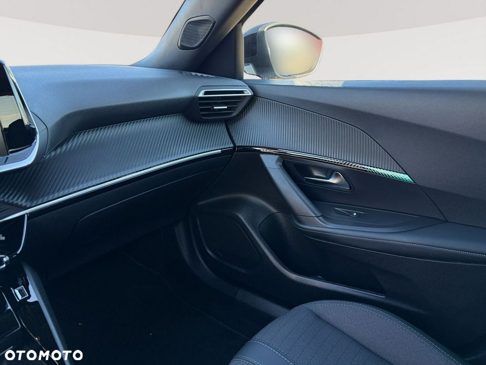 Peugeot 2008 1.2 PureTech Allure Pack S&S EAT8 - 23