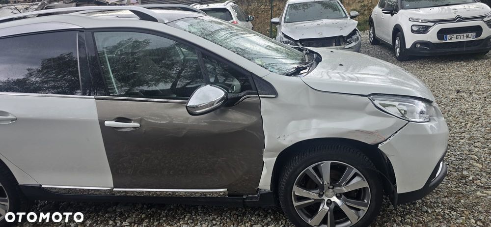 Peugeot 2008 e-HDi FAP 115 STOP & START Allure - 30