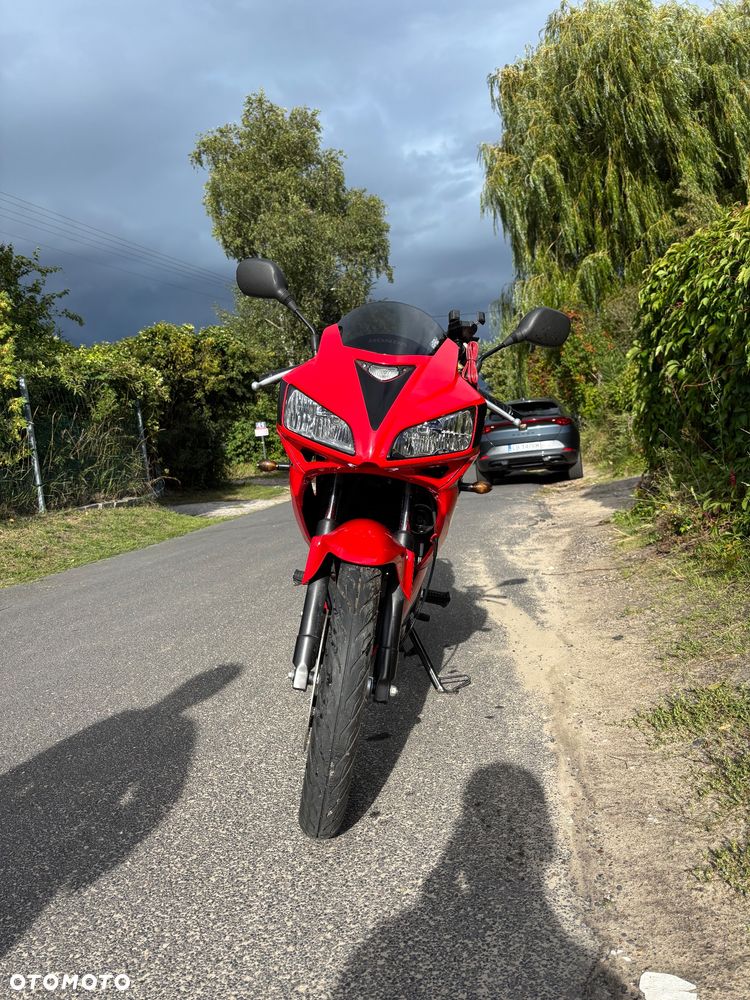 Honda CBR - 6