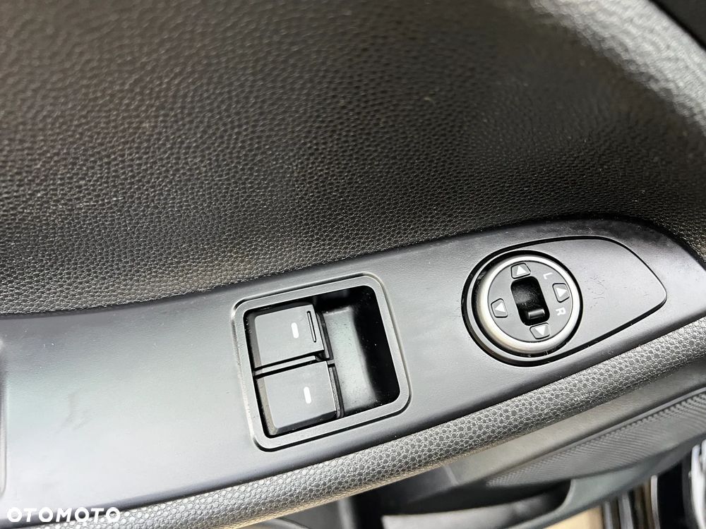 Hyundai i20 - 19