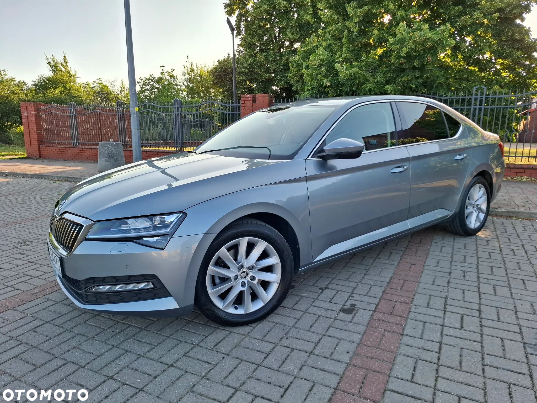 Skoda Superb 2.0 TSI Ambition DSG - 1