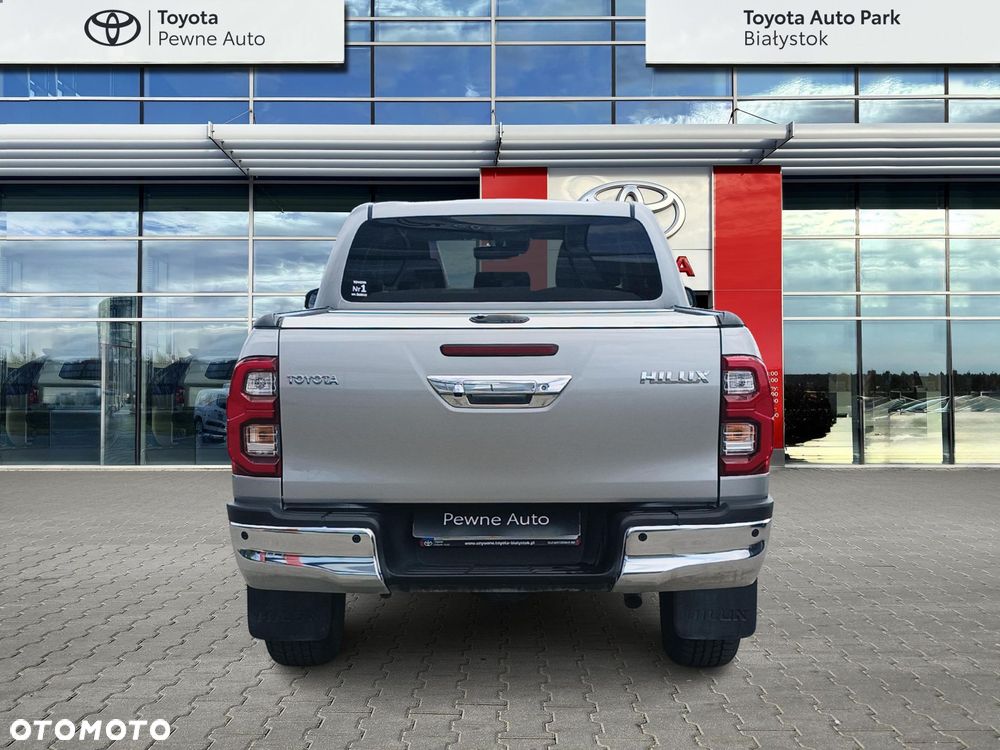 Toyota Hilux - 4