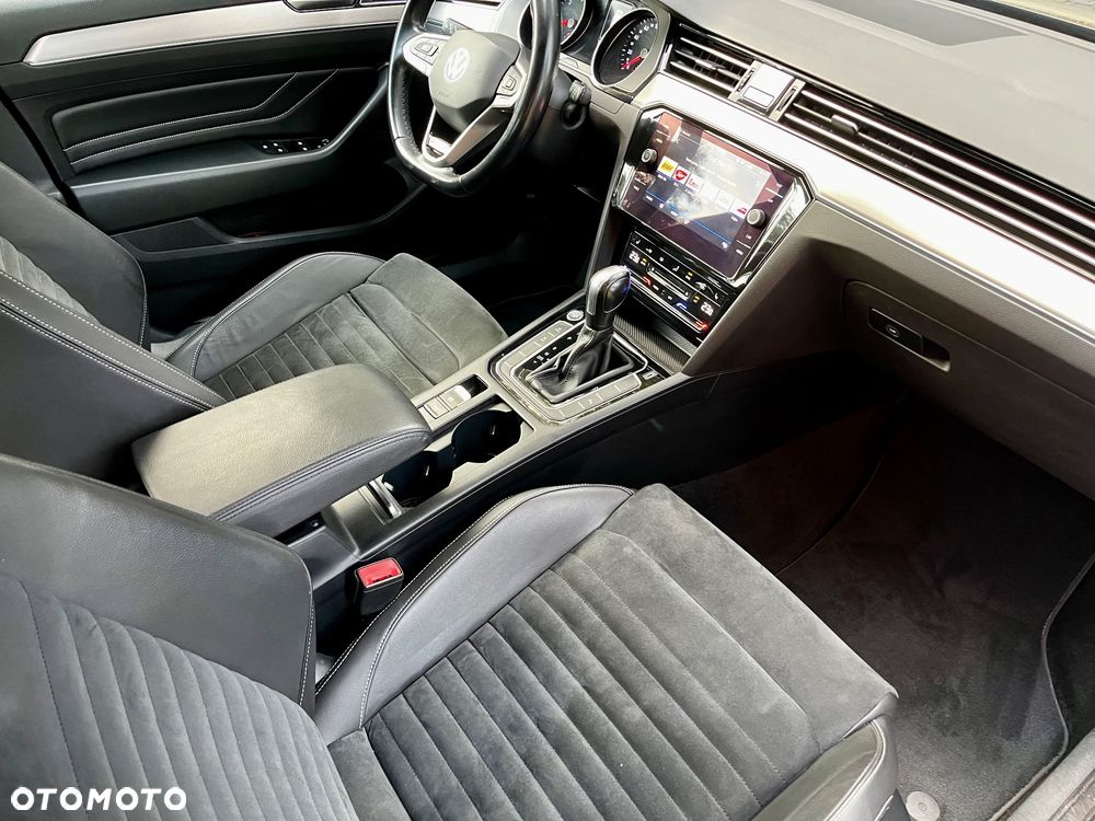 Volkswagen Passat 2.0 TDI 4Mot Elegance DSG - 16