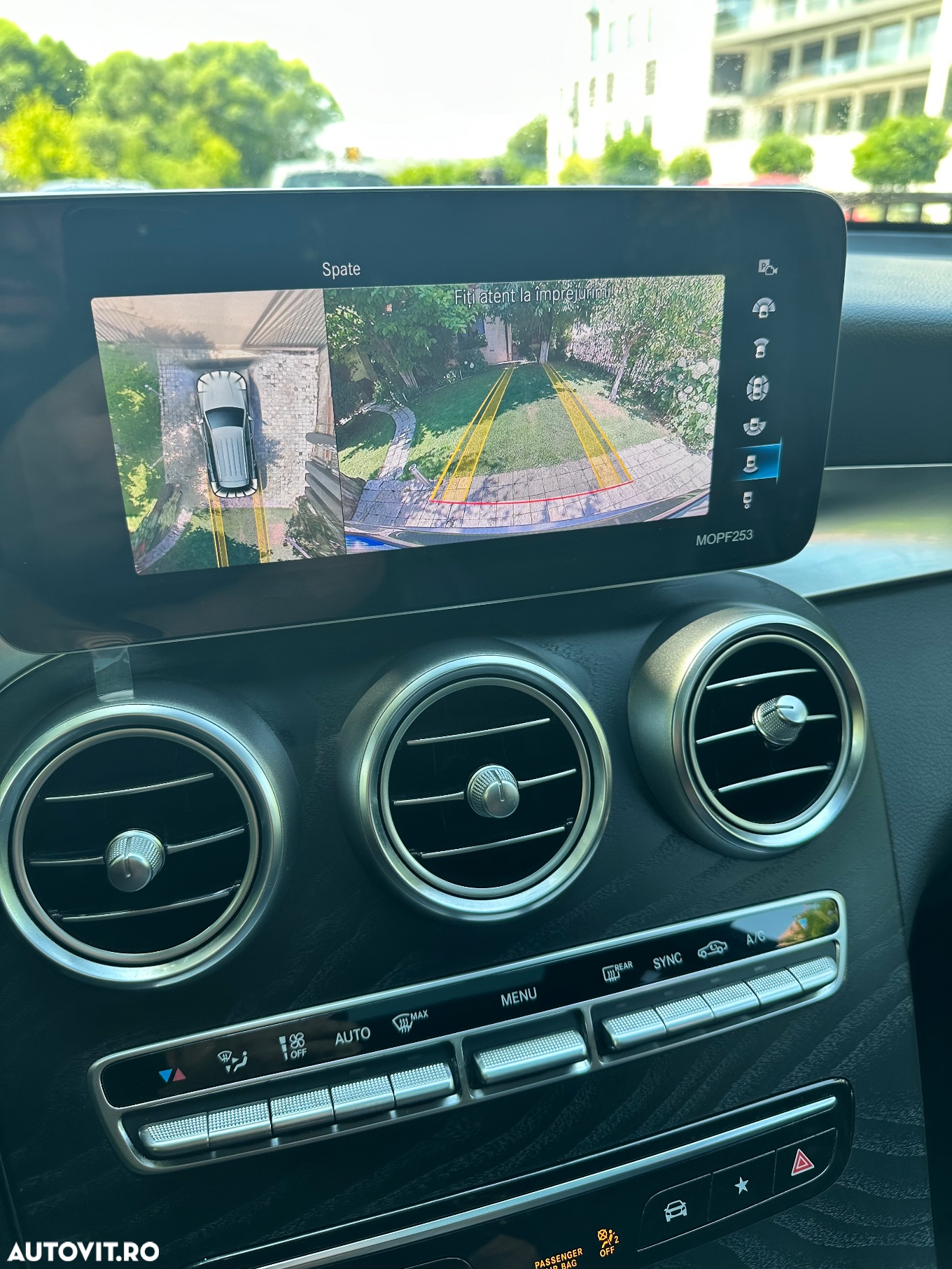 Mercedes-Benz GLC 300 4MATIC - 14