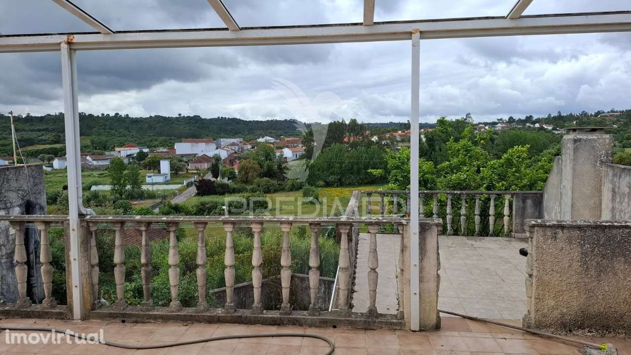 Terreno Rústico Urbanizável com Moradia T3, Arneiro das Milhariças. - Grande imagem: 3/17