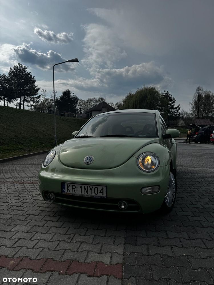 Volkswagen New Beetle - 11