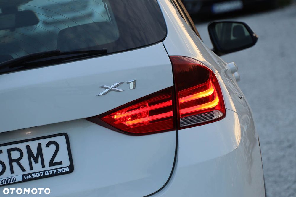 BMW X1 sDrive18d xLine - 19