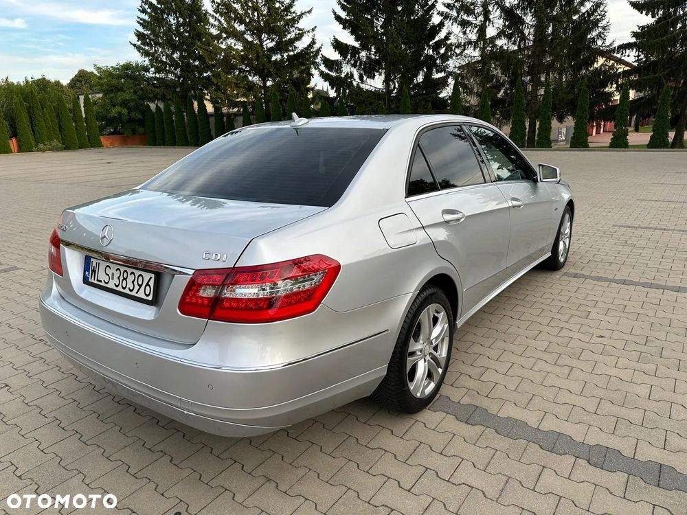 Mercedes-Benz Klasa E - 15