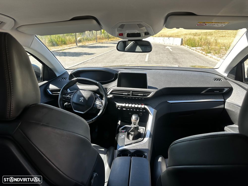 Peugeot 5008 1.5 BlueHDi Style - 24