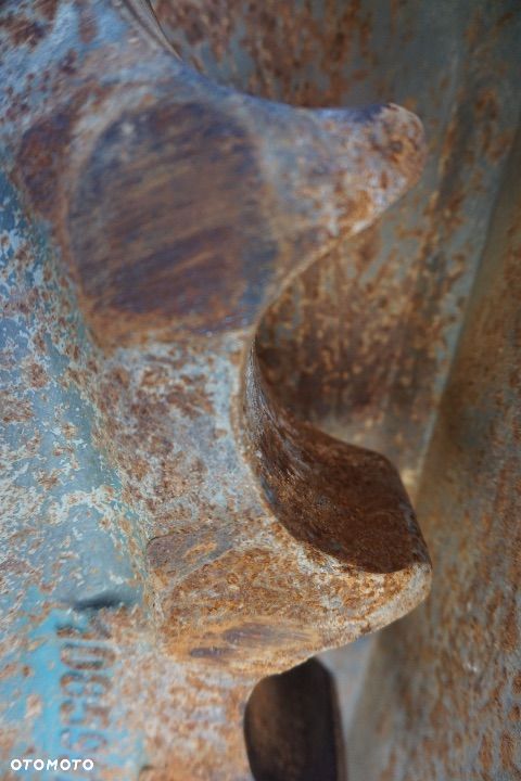 Liebherr R924LC, Większy zasięg - 13