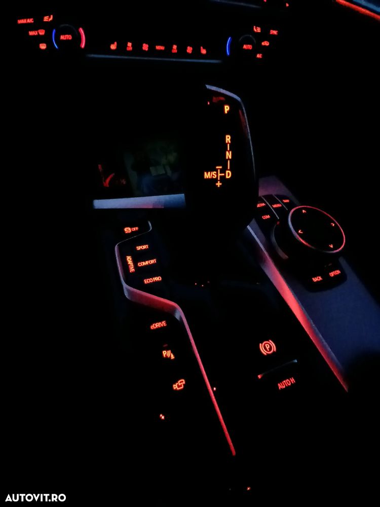 BMW Seria 5 530i Aut. M Sport Edition - 27