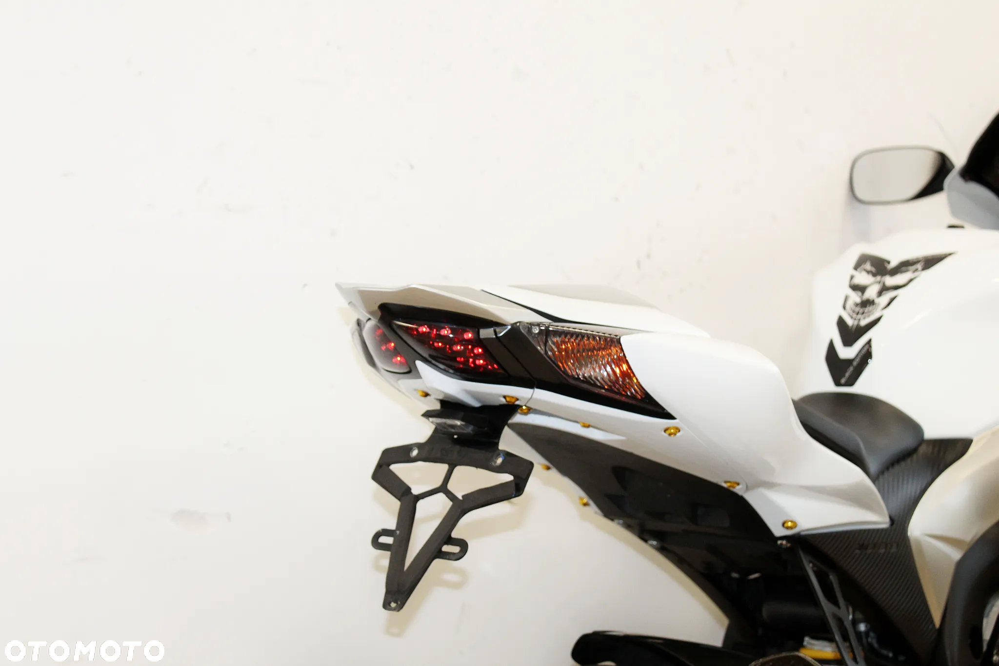 Suzuki GSX-R - 16