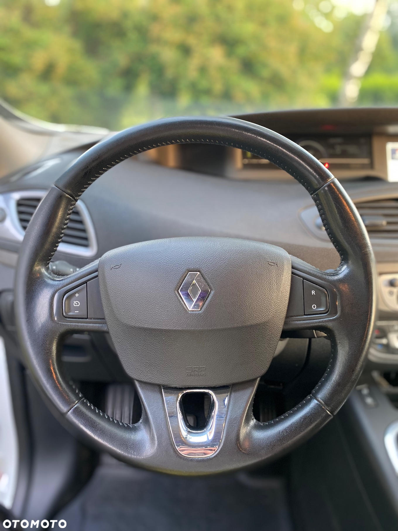 Renault Grand Scenic dCi 110 EDC LIMITED - 10