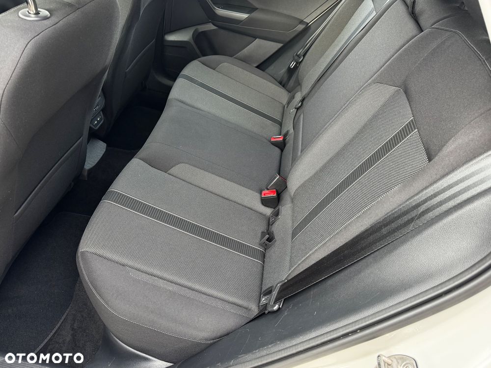 Volkswagen T-Roc 1.5 TSI ACT OPF DSG IQ.DRIVE - 38