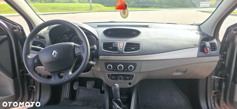 Renault Megane 1.6 16V Authentique Euro5 - 11