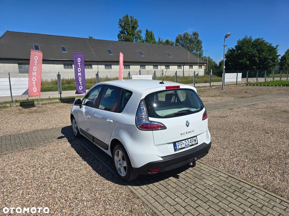 Renault Scenic 1.6 16V 110 TomTom Edition - 9