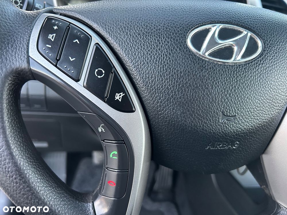 Hyundai i30 1.6 Style - 17