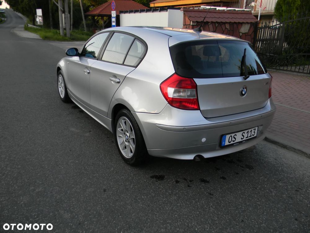BMW Seria 1 116i - 23