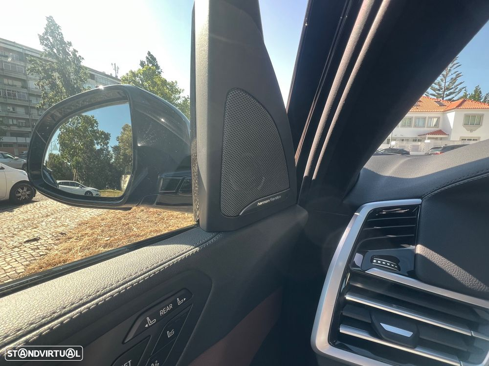 BMW X7 30 d xDrive Pack M - 30