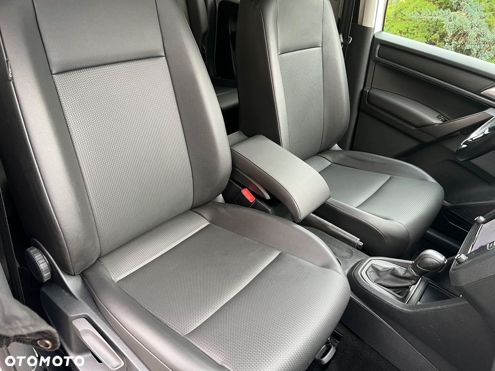 Volkswagen Caddy Maxi 2.0 TDI Comfortline DSG - 33