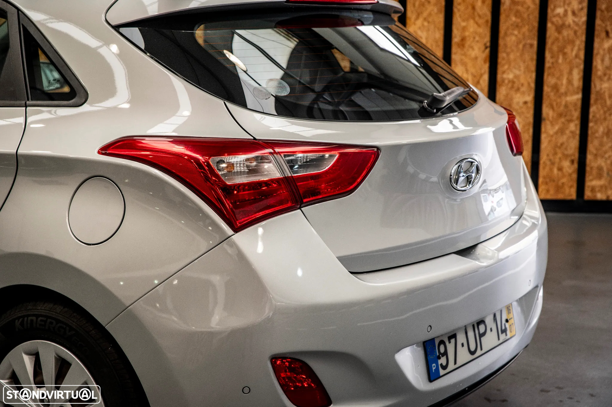 Hyundai i30 1.6 CRDI Blue Comfort - 14