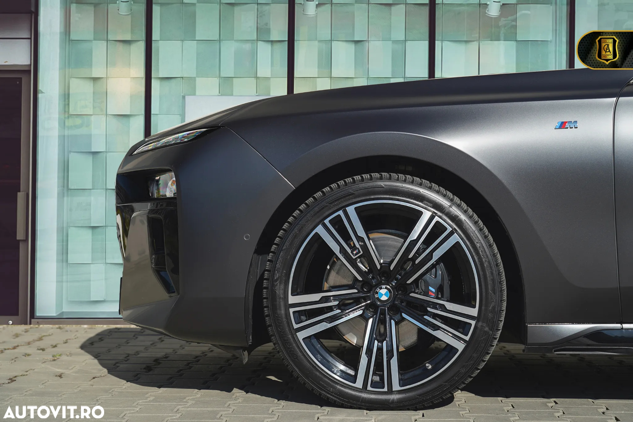 BMW Seria 7 740d xDrive MHEV - 39