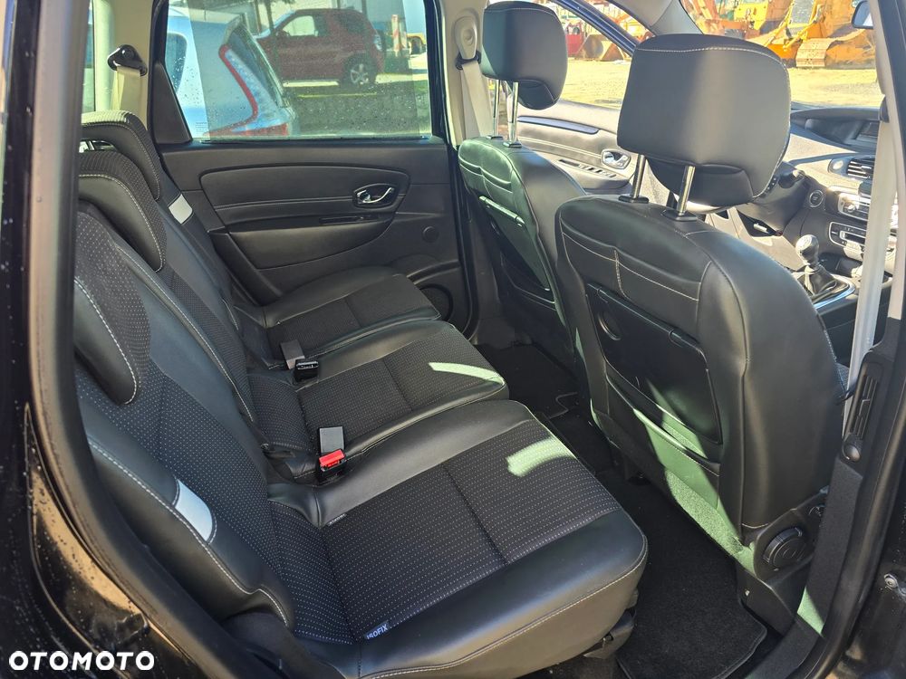 Renault Grand Scenic - 19