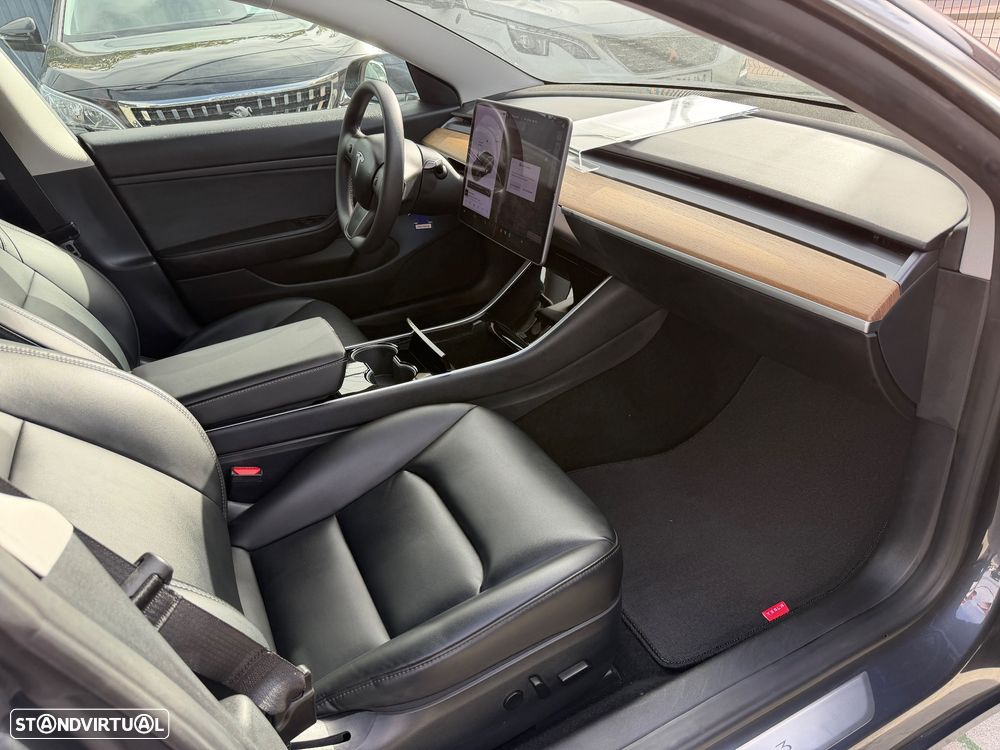 Tesla Model 3 Standard Range Plus RWD - 11