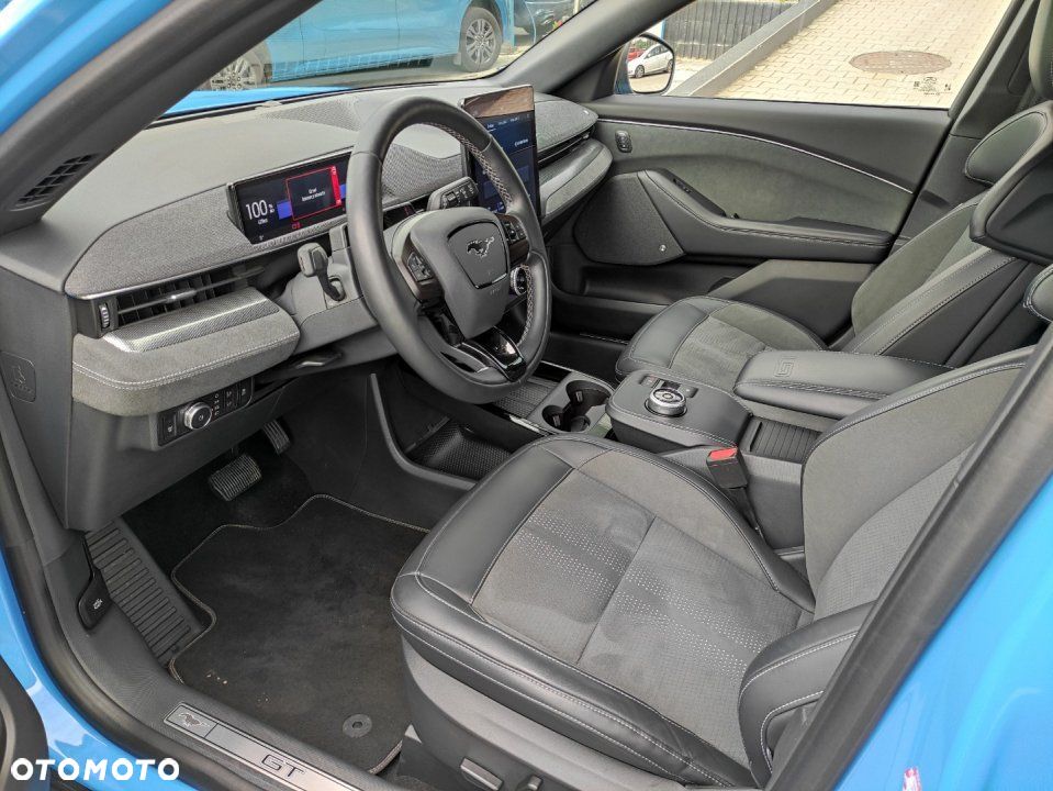 Ford Mustang Mach-E - 13