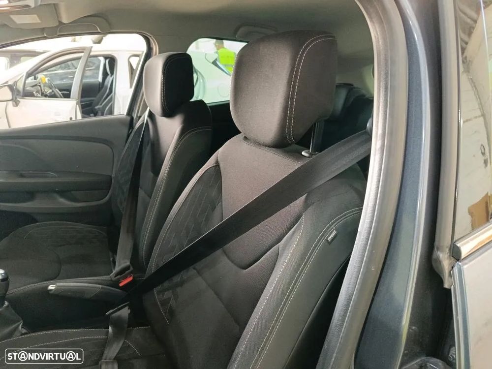 Renault Clio 0.9 TCe Limited Bi-Fuel - 5