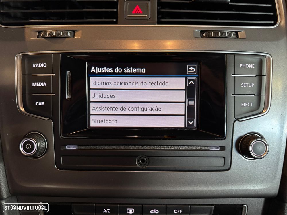 VW Golf 1.6 TDi BlueMotion Trendline - 19