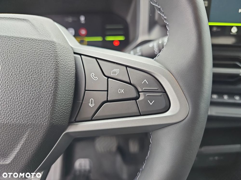 Dacia Duster 1.8 Full Hybrid 155 Journey MMT - 15