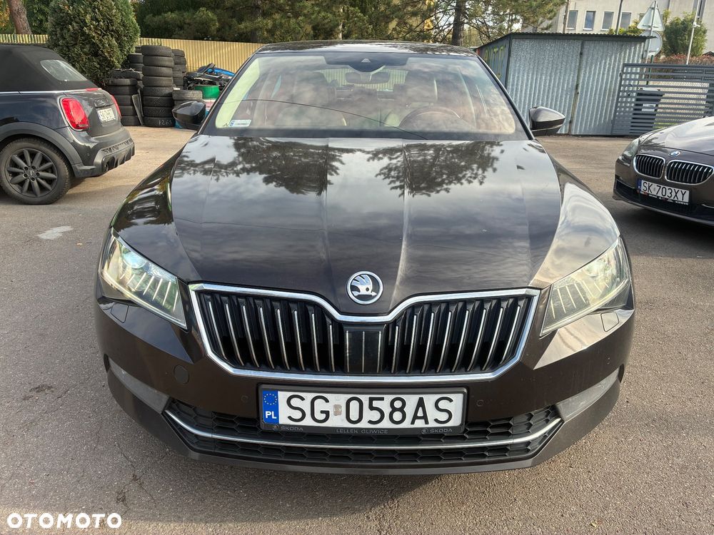 Skoda Superb 1.8 TSI L&K DSG - 2