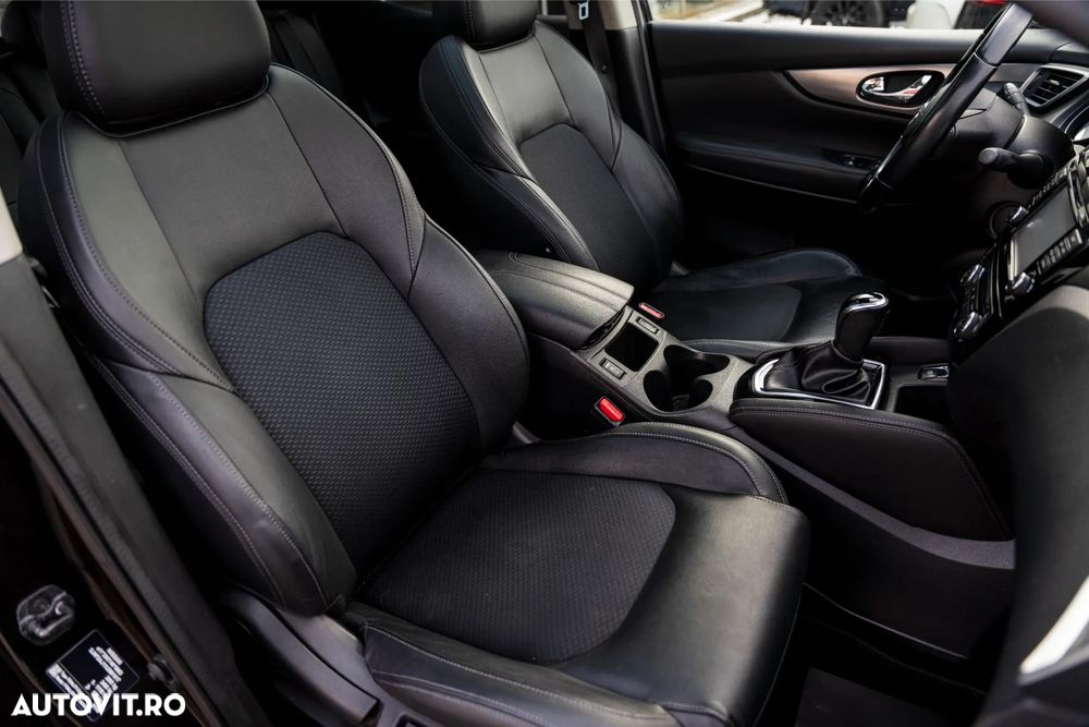 Nissan Qashqai 1.6 DCI Xtronic N-Connecta - 17