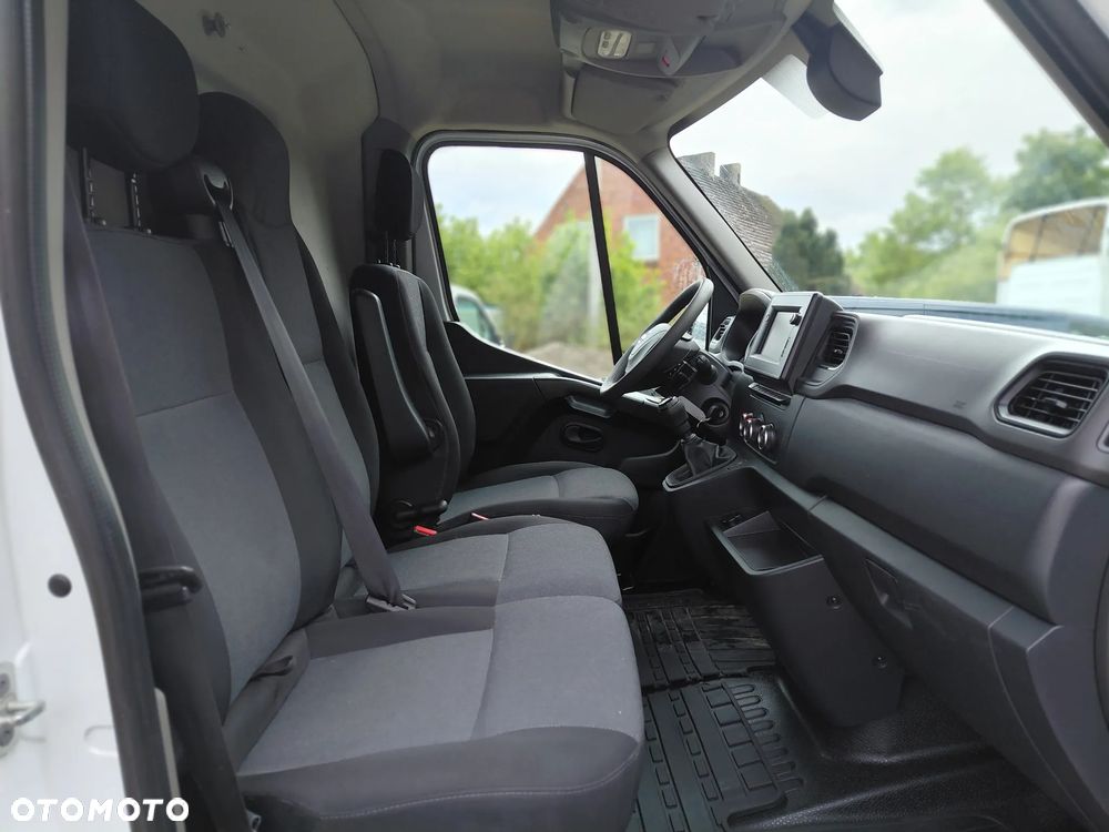 Nissan INTERSTAR L2H2/150KM - 12