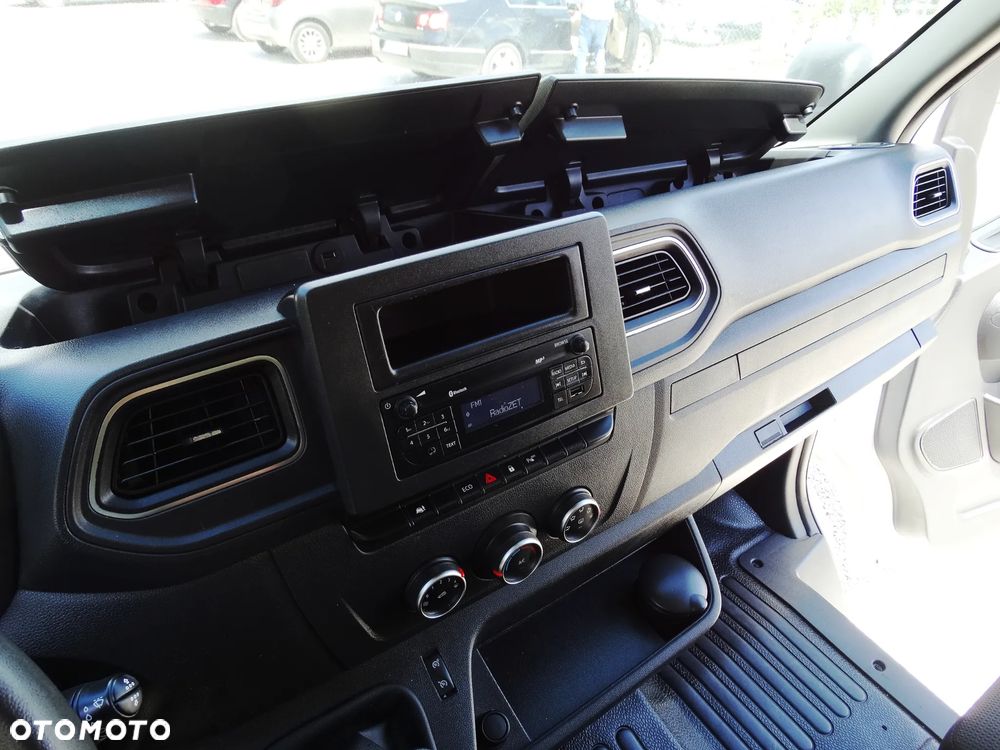 Renault Master - 10