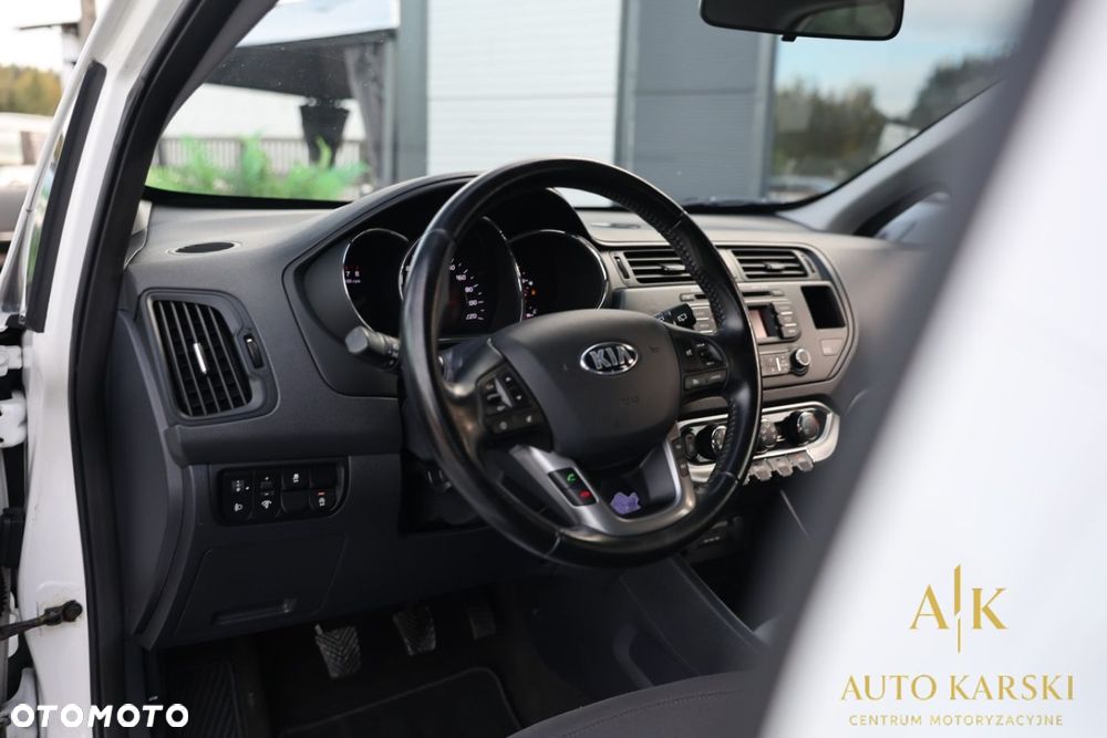 Kia Rio - 6