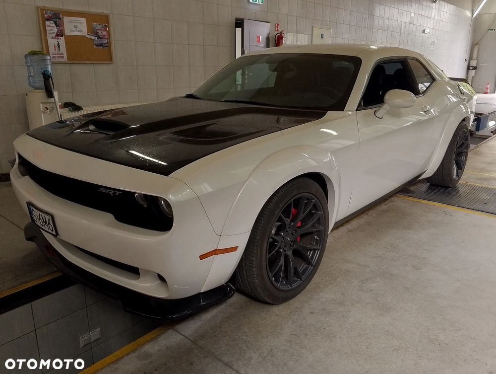 Dodge Challenger - 5