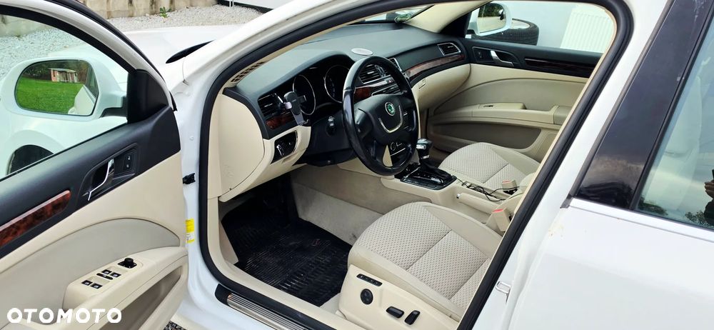 Skoda Superb 1.8 TSI DSG Exclusive - 7
