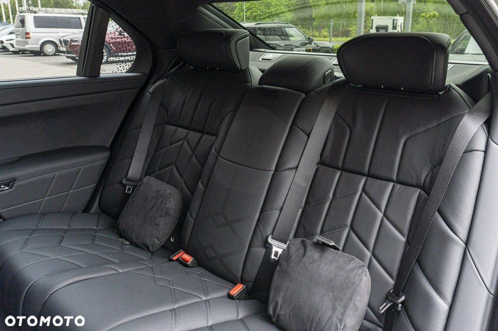 BMW Seria 7 - 28