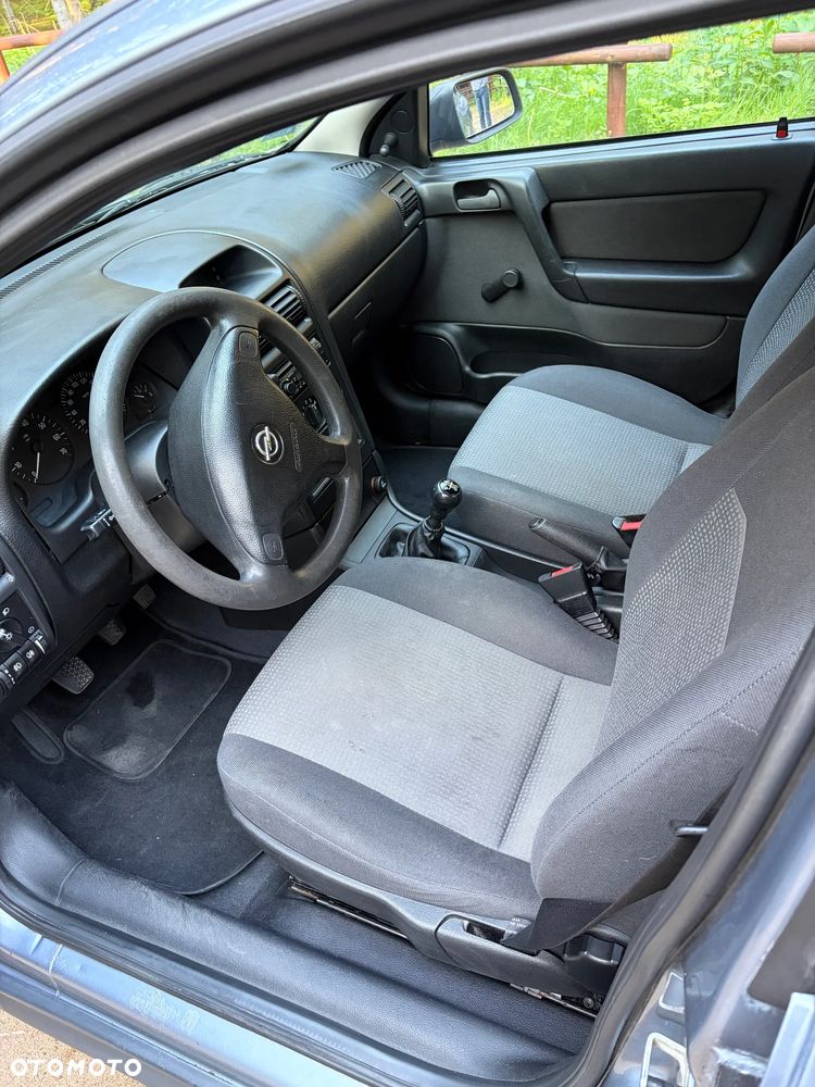Opel Astra - 9
