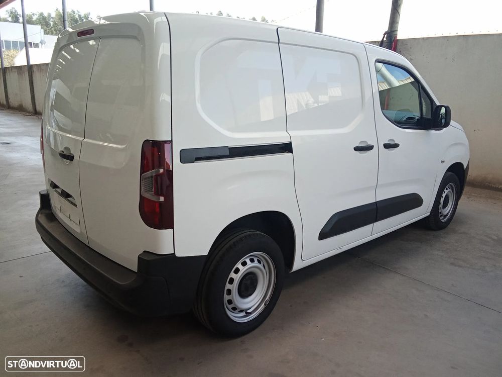 Peugeot Partner 1.5 BlueHDI 3 lugares - 4