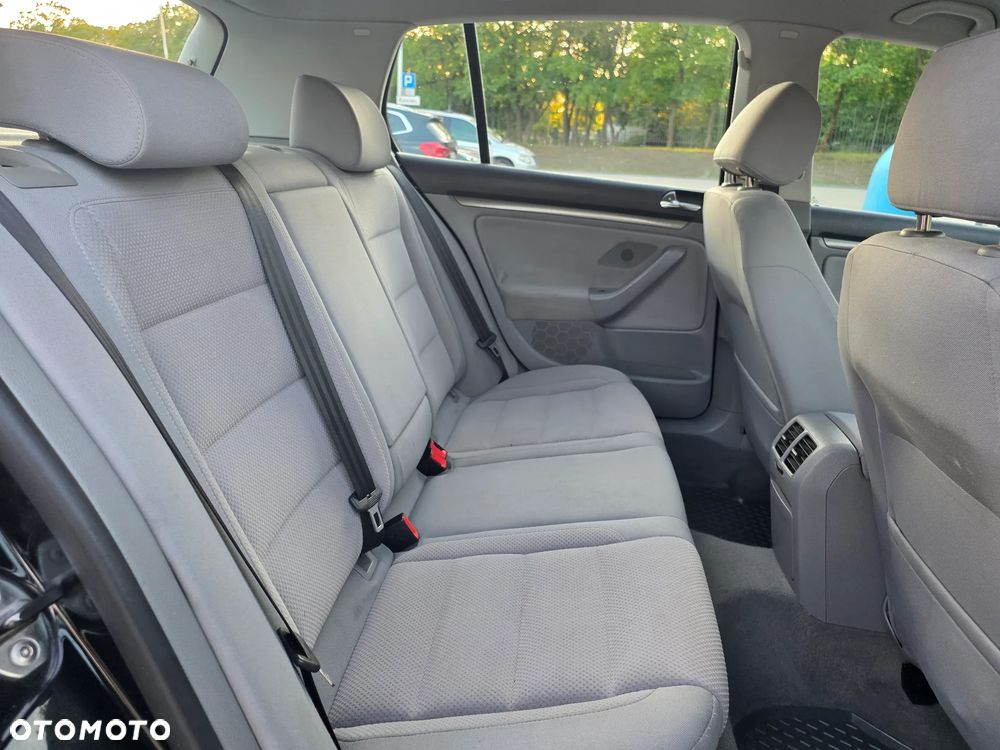 Volkswagen Golf 1.4 Comfortline - 12