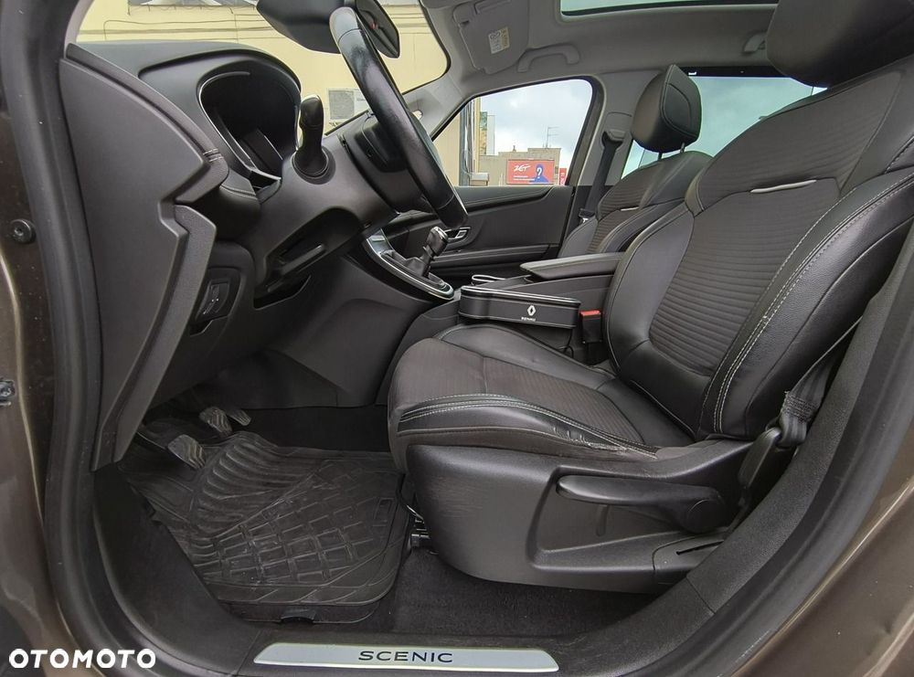 Renault Grand Scenic ENERGY TCe 130 INTENS - 12