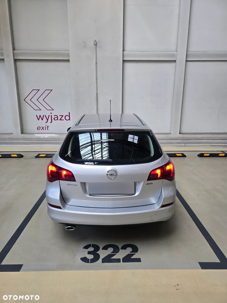 Opel Astra 2.0 CDTI DPF Cosmo - 28