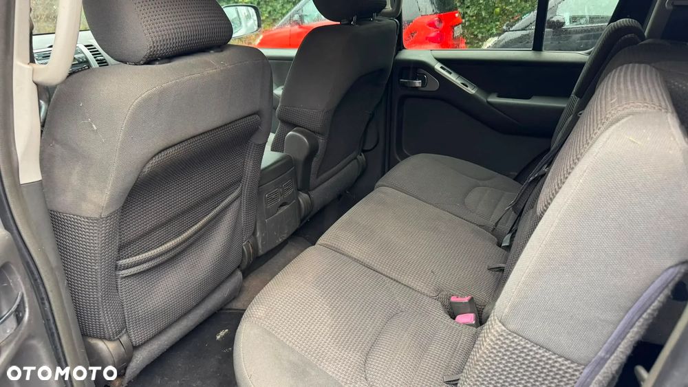Nissan Pathfinder 2.5 DCi Elegance - 13