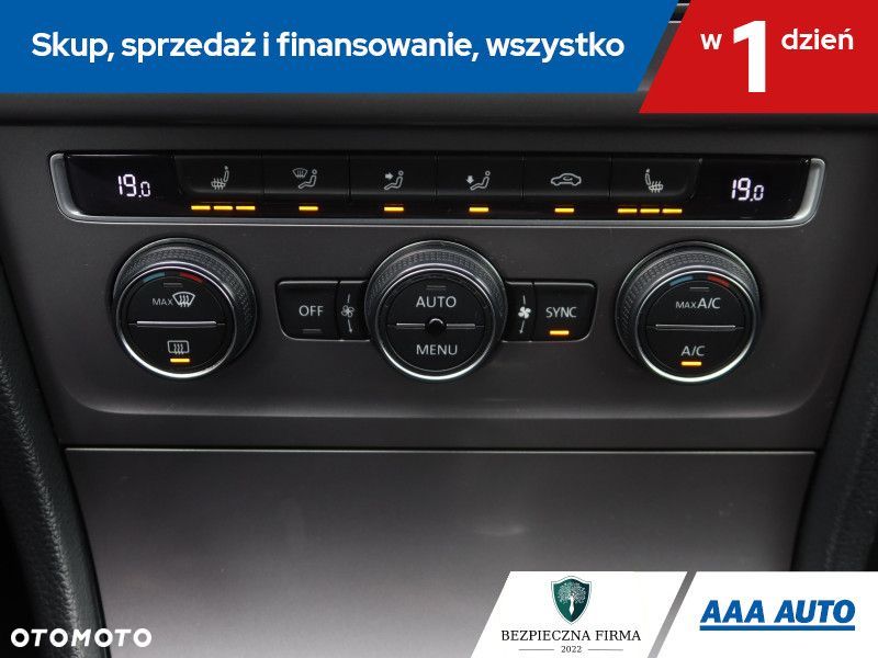 Volkswagen Golf Variant - 17