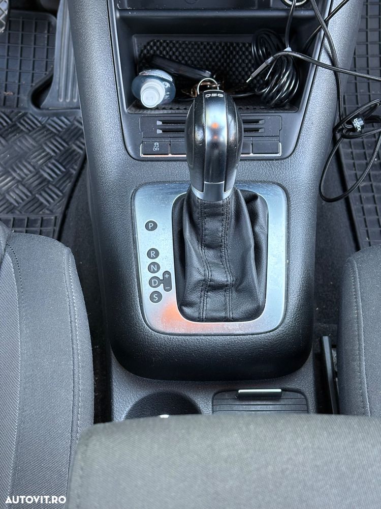 Volkswagen Golf Plus 1.6 TDI DPF DSG Highline - 11