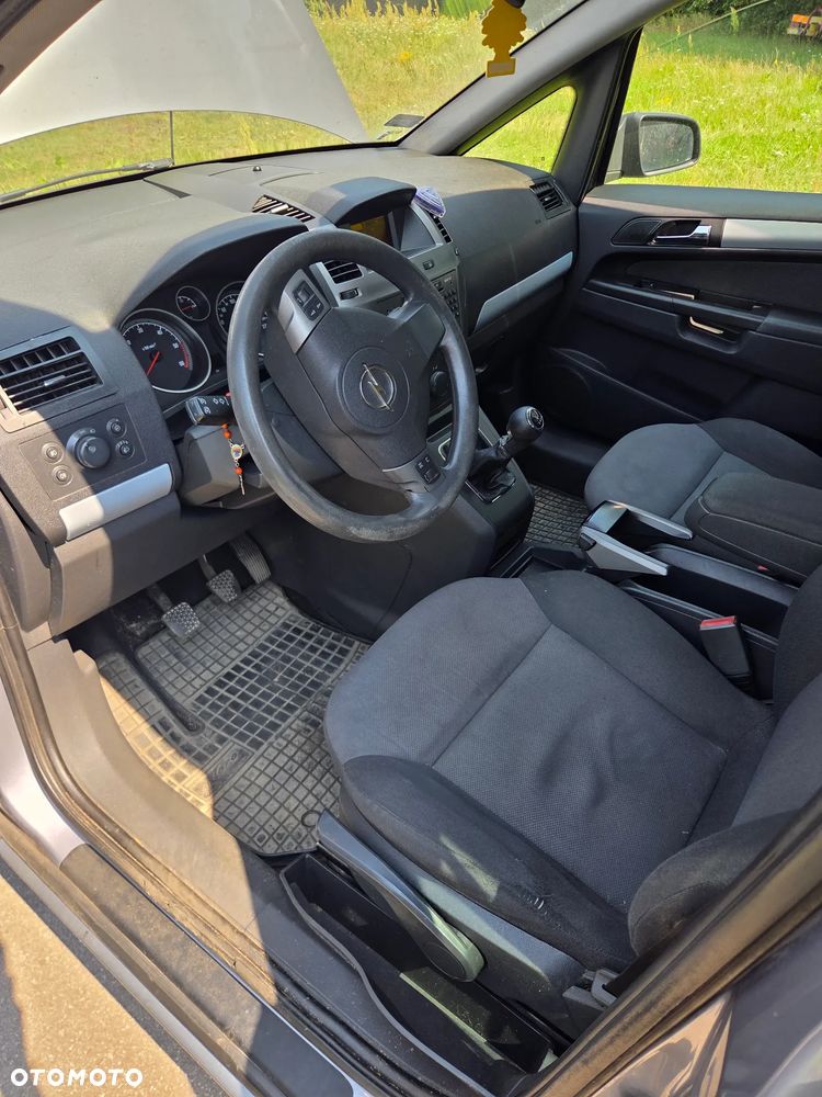 Opel Zafira 1.9 CDTI Enjoy - 8