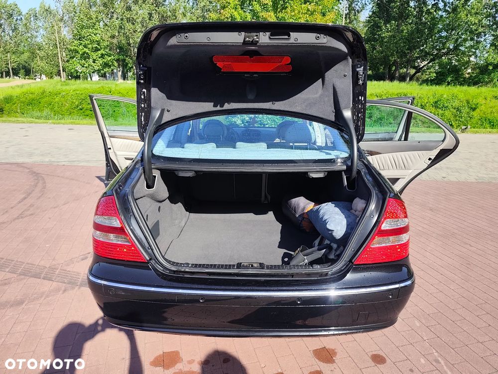 Mercedes-Benz Klasa E 320 T Avantgarde - 11